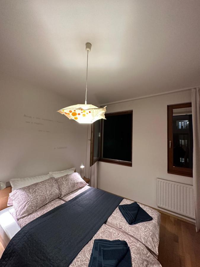 Central Apartment With Balcony Budapest Extérieur photo