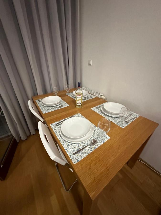 Central Apartment With Balcony Budapest Extérieur photo