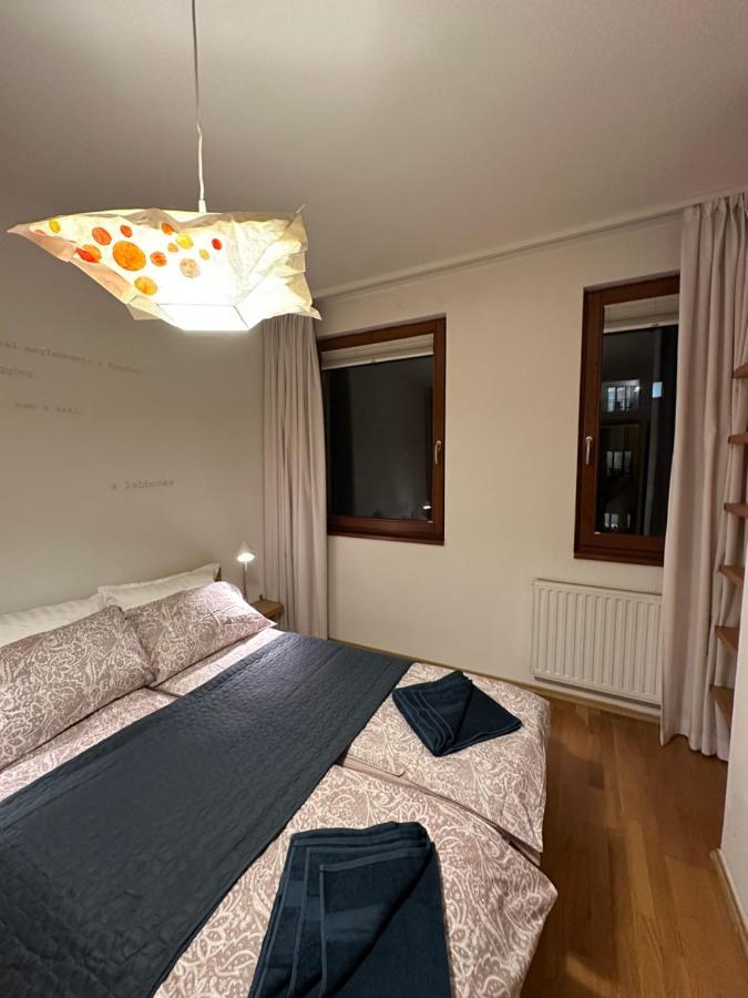 Central Apartment With Balcony Budapest Extérieur photo
